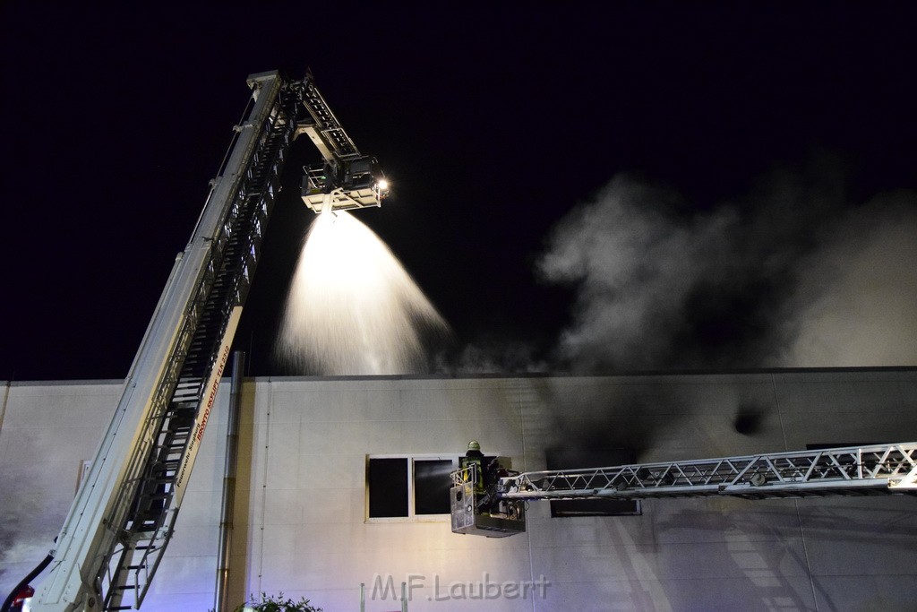 Grossbrand Halle Troisdorf Kriegsdorf Junkersring P749.JPG - Miklos Laubert